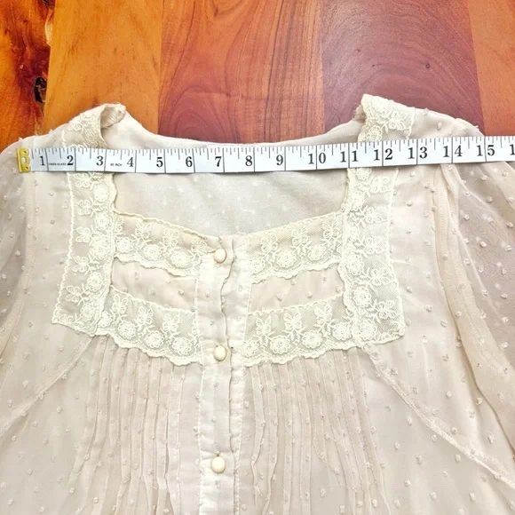 Vintage Romantic Boho Cottagecore Lace Collar Cream White Button Down Blouse - Picture 9 of 15